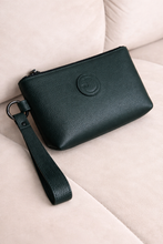 Įkelti vaizdą į peržiūros programą, Kosmetinė- delninė su kilpele Just. Tamsios žalios spalvos.