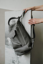 Įkelti vaizdą į peržiūros programą, Rankinė Messenger, pilka spalva , unisex modelis