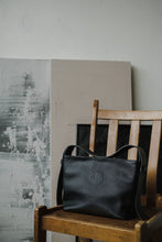 Įkelti vaizdą į peržiūros programą, Rankinė Balance, juoda spalva/ prailginta rankena