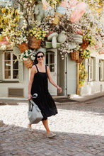 Įkelti vaizdą į peržiūros programą, Odinė rankinė moterims Balance pilka spalva/ pailginta rankena