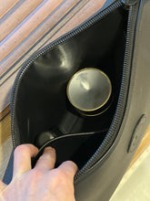 Įkelti vaizdą į peržiūros programą, Delninė/kosmetinė Luxury, juodos spalvos