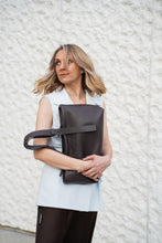 Įkelti vaizdą į peržiūros programą, City life odinė rankinė moterims, spalva - slyva šokolade