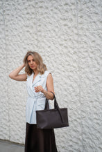 Įkelti vaizdą į peržiūros programą, City life odinė rankinė moterims, spalva - slyva šokolade