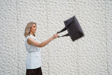 Įkelti vaizdą į peržiūros programą, City life odinė rankinė moterims, spalva - slyva šokolade