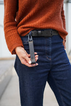 Įkelti vaizdą į peržiūros programą, Juodas diržas su juoda matine sagtimi, unisex modelis
