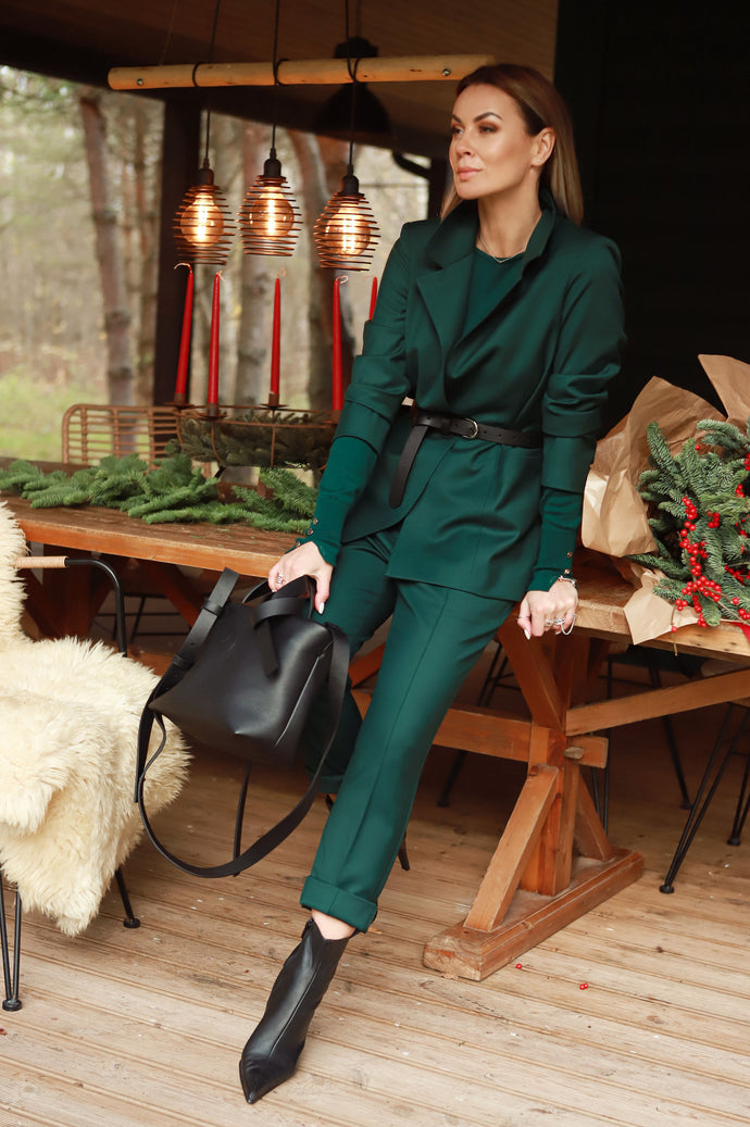 Juodos spalvos odinė rankinė Happy