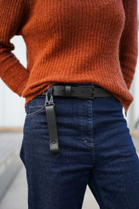 Juodas diržas su juoda matine sagtimi, unisex modelis
