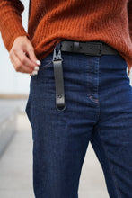 Įkelti vaizdą į peržiūros programą, Juodas diržas su juoda matine sagtimi, unisex modelis
